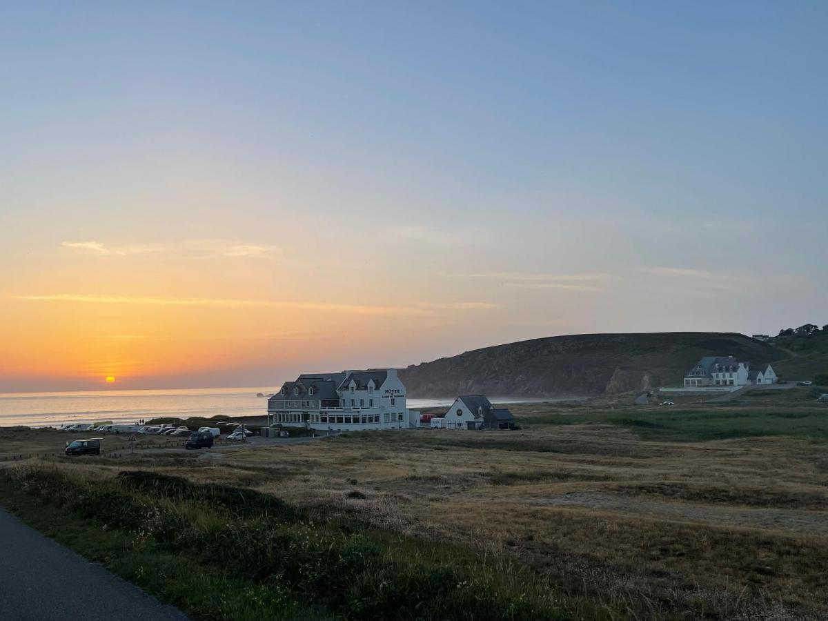 Hotel De La Baie Des Trepasses โพลกอฟฟ์ ภายนอก รูปภาพ