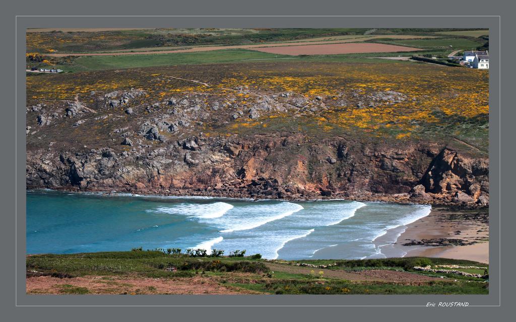 Hotel De La Baie Des Trepasses โพลกอฟฟ์ ภายนอก รูปภาพ